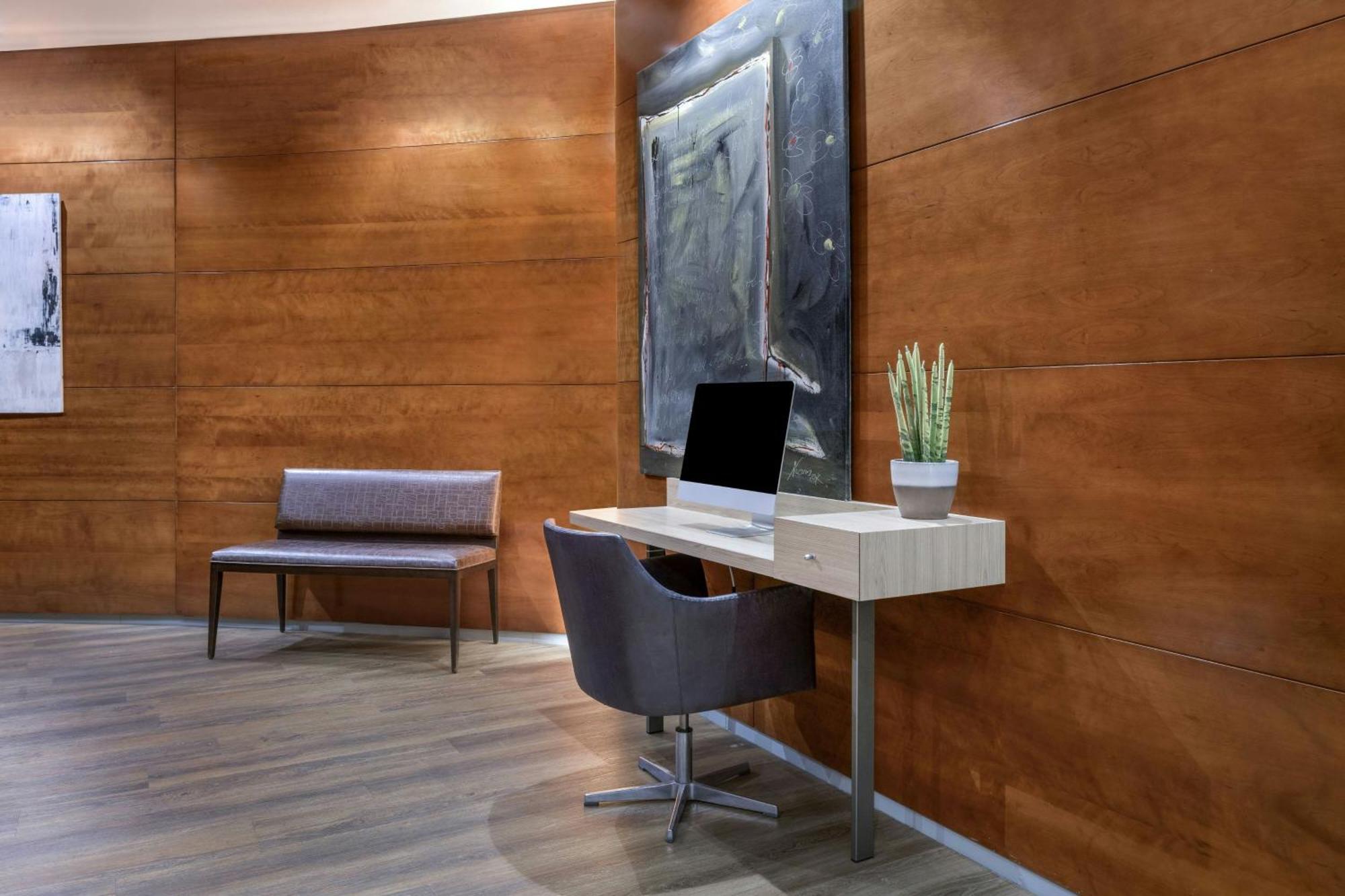 Ac Hotel Leon San Antonio By Marriott Εξωτερικό φωτογραφία
